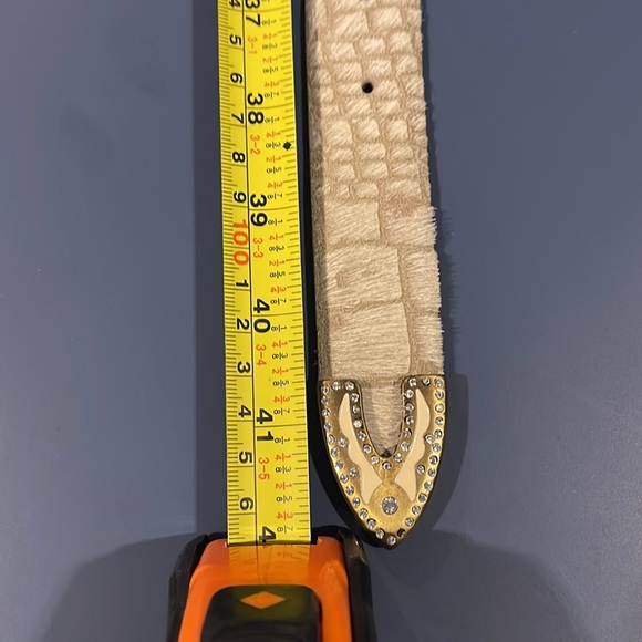 Woman’s belts - Picture 8 of 8